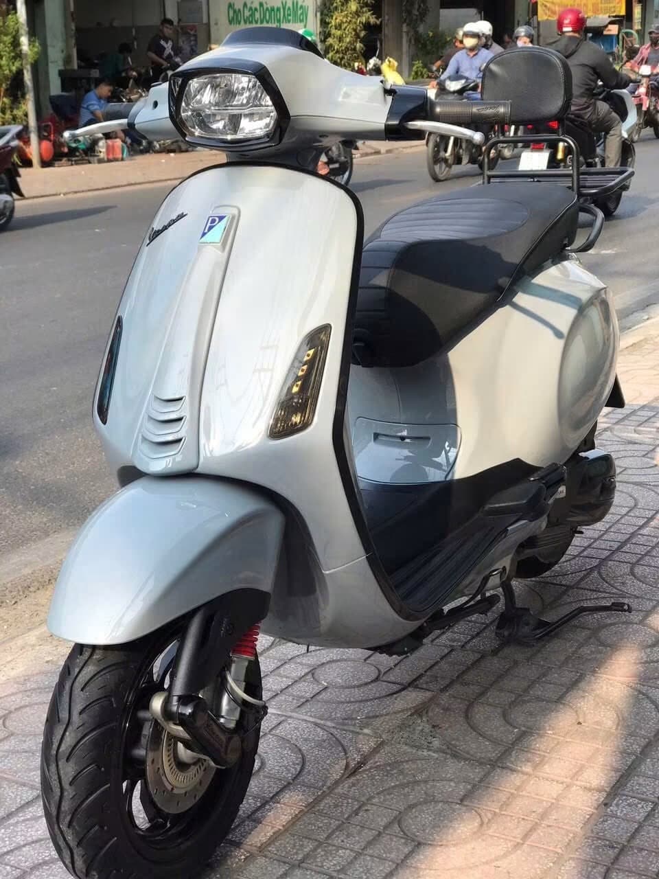 Vespa Sprint 2020 Trắng